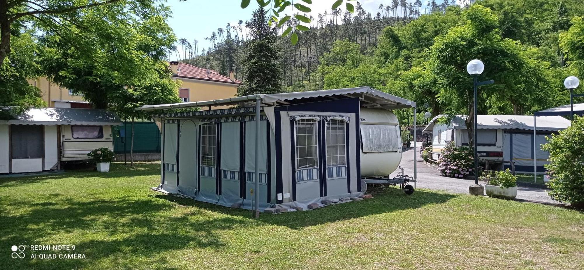 Parco Vacanze Bracchetto Vetta Hotel Carrodano Inferiore Room photo